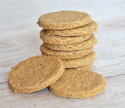 Oatcakes recipe from Baking with Granny.
